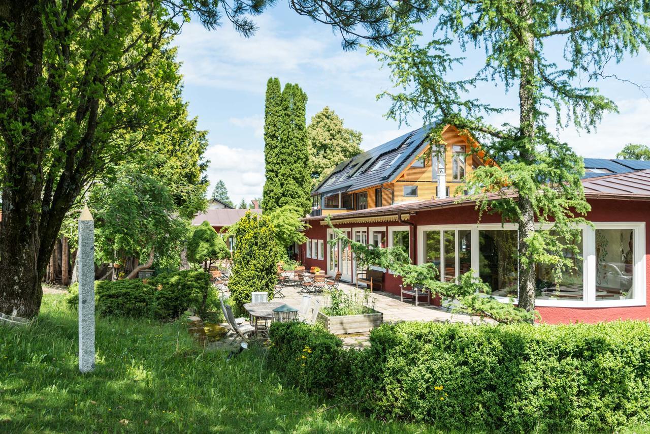 Seinz Wisdom Resort - Bio-Hotel Vegan-Vegetarisch Bad Kohlgrub Exterior photo
